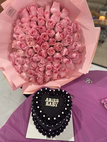 Customer photo review of Pink Rose Bouquet