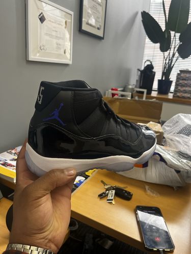 Customer photo review of Air Jordan 11 Retro Space Jam (2016)