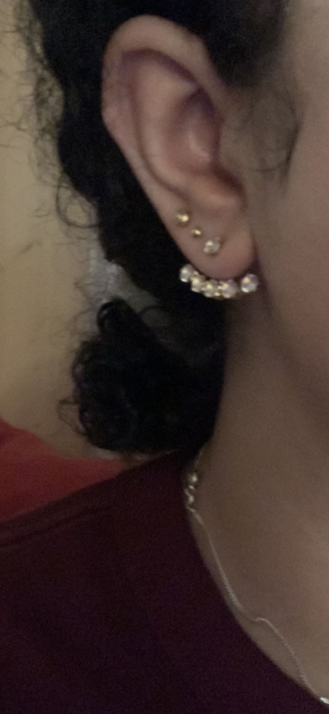 Customer photo review of Rania | Ear Jacket Ohrstecker