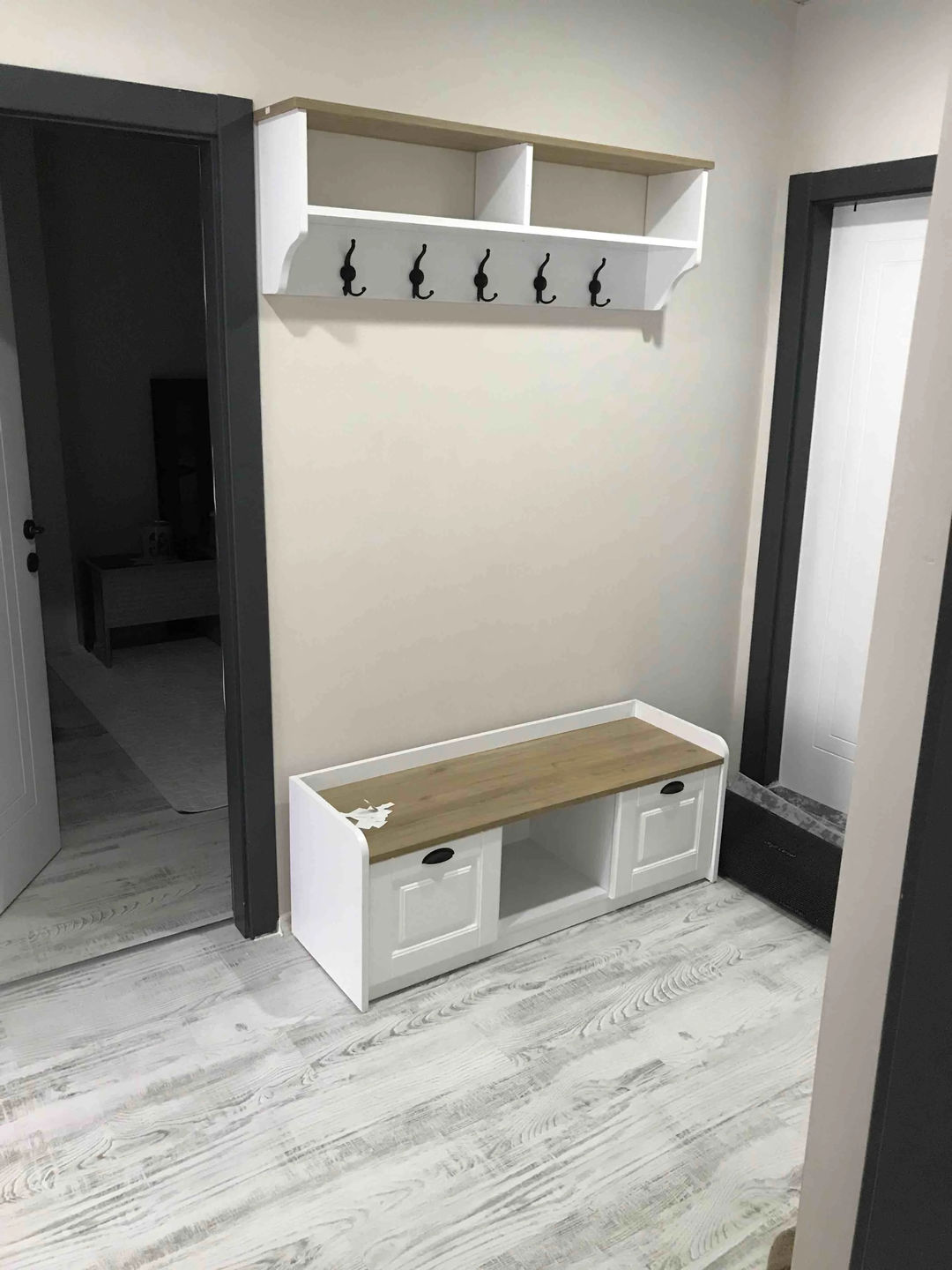 Customer photo review of Rani P2 Modern Portmanto Ayakkabılık ve Duvar Askısı Vestiyer M1 Renk: Beyaz - S. Ceviz