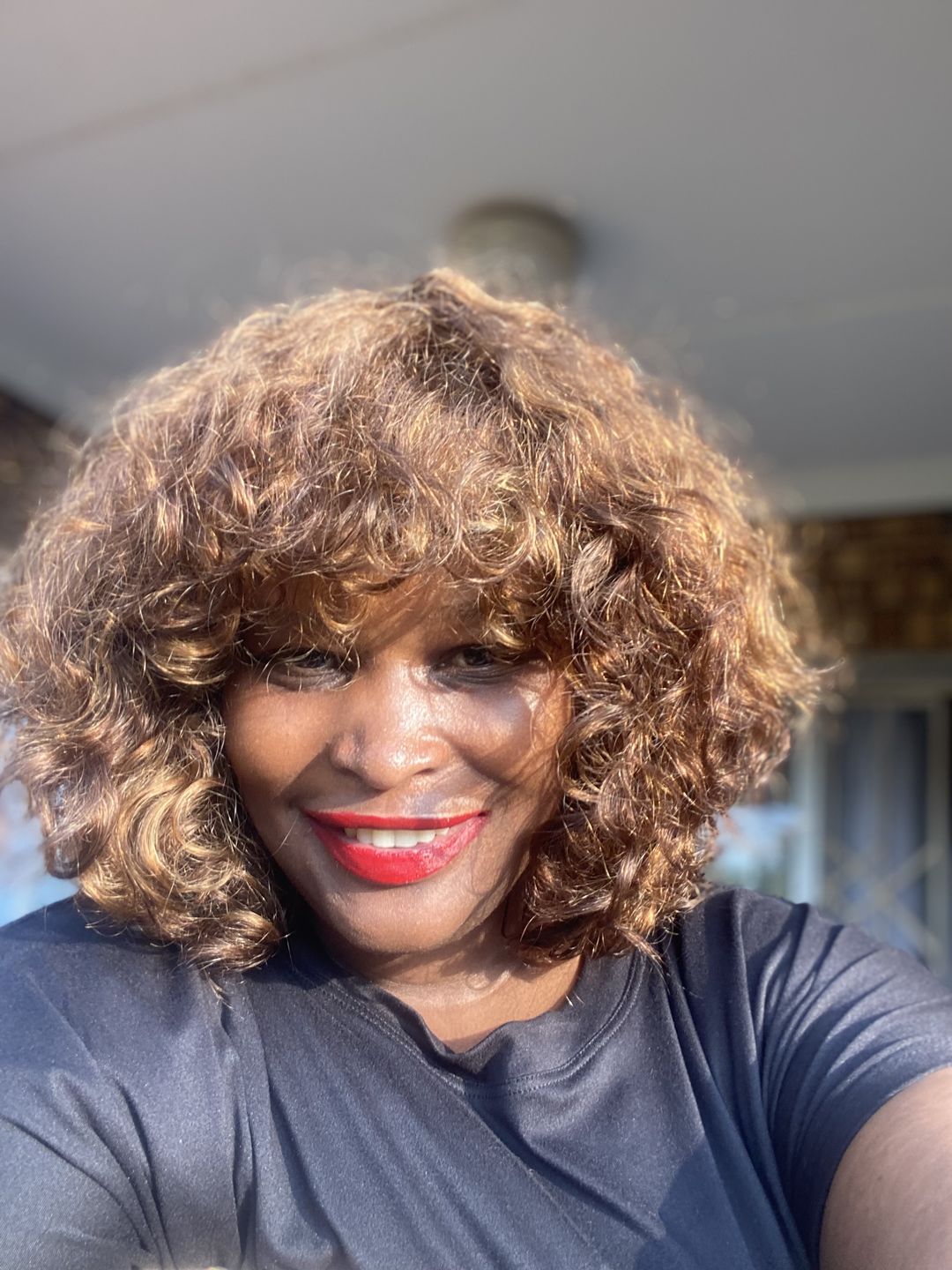 Customer photo review of Colour : Double Drawn Highlighted Curly Fringe