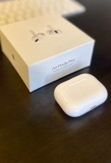 Customer photo review of AirPods Pro Titanium