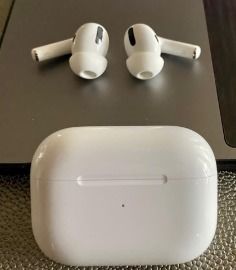 Customer photo review of AirPods Pro Titanium