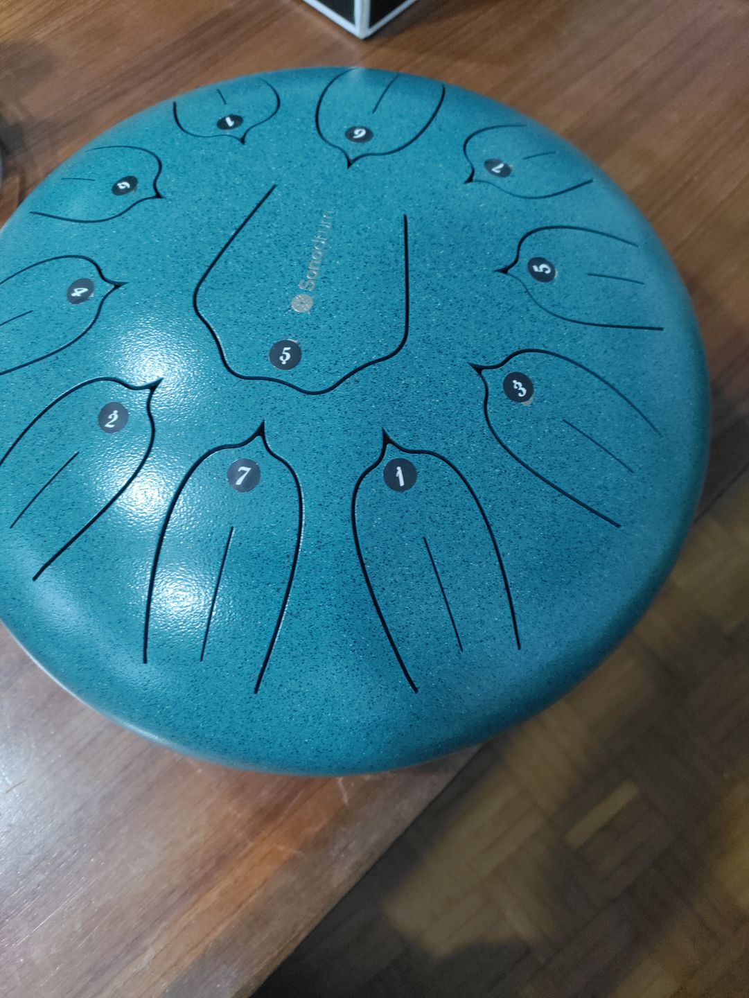 Customer photo review of Sonodrum Zungentrommel - "Standard" - Handgefertigt - 30cm - 11 Zungen - D-Dur