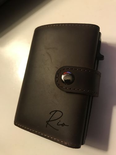 Customer photo review of EasyWallet - Personalised Leather Smart Wallet