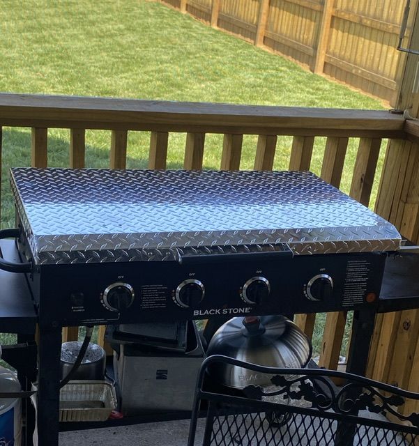 Customer photo review of GriddleGuard Diamond Plate Hard Cover Lid for Blackstone 36" Griddle