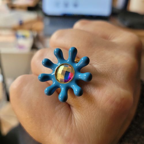 Customer photo review of Splat Electric Blue