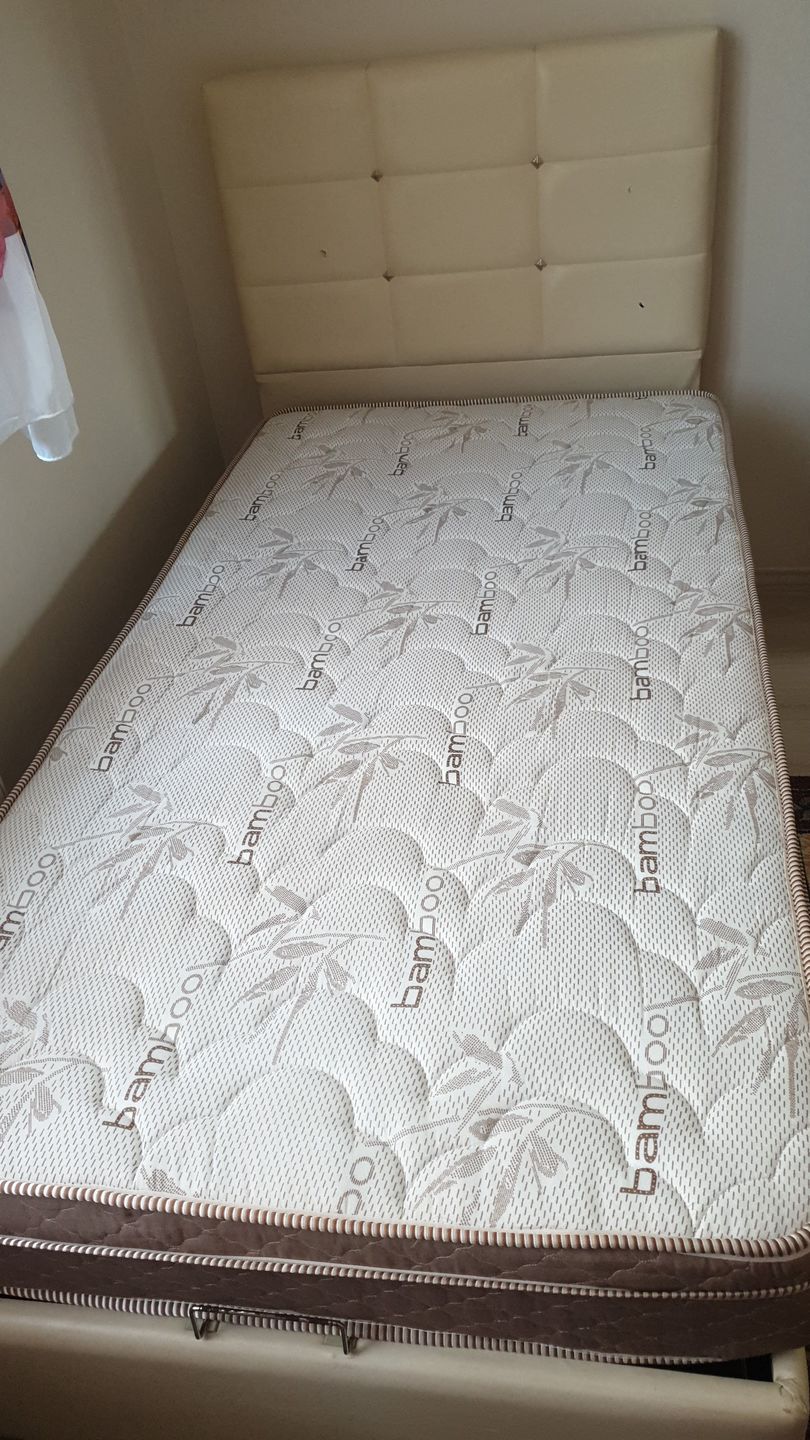 Customer photo review of Flora Economic