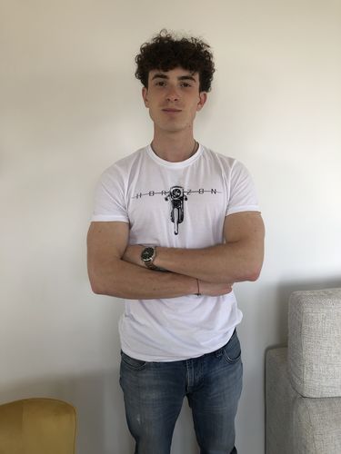 Customer photo review of Pack T-shirt + sticker concours