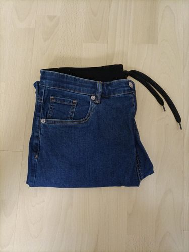 Customer photo review of Air-Flex Jeans