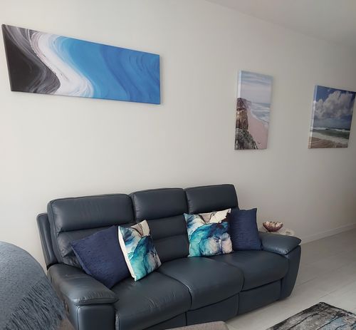 Customer photo review of Shapely, Blue (Long Horizontal)