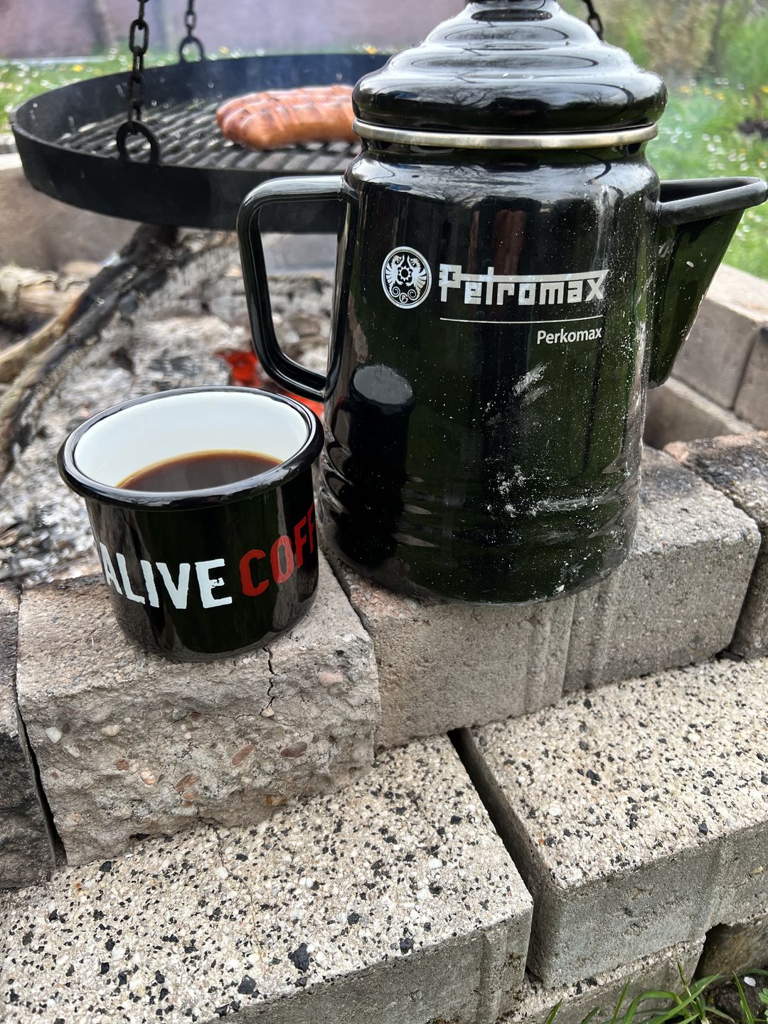Customer photo review of DEAD OR ALIVE COFFEE Original – Kaffeebohnen, Medium-Dark Röstung, für Espresso & Filter, säurearm