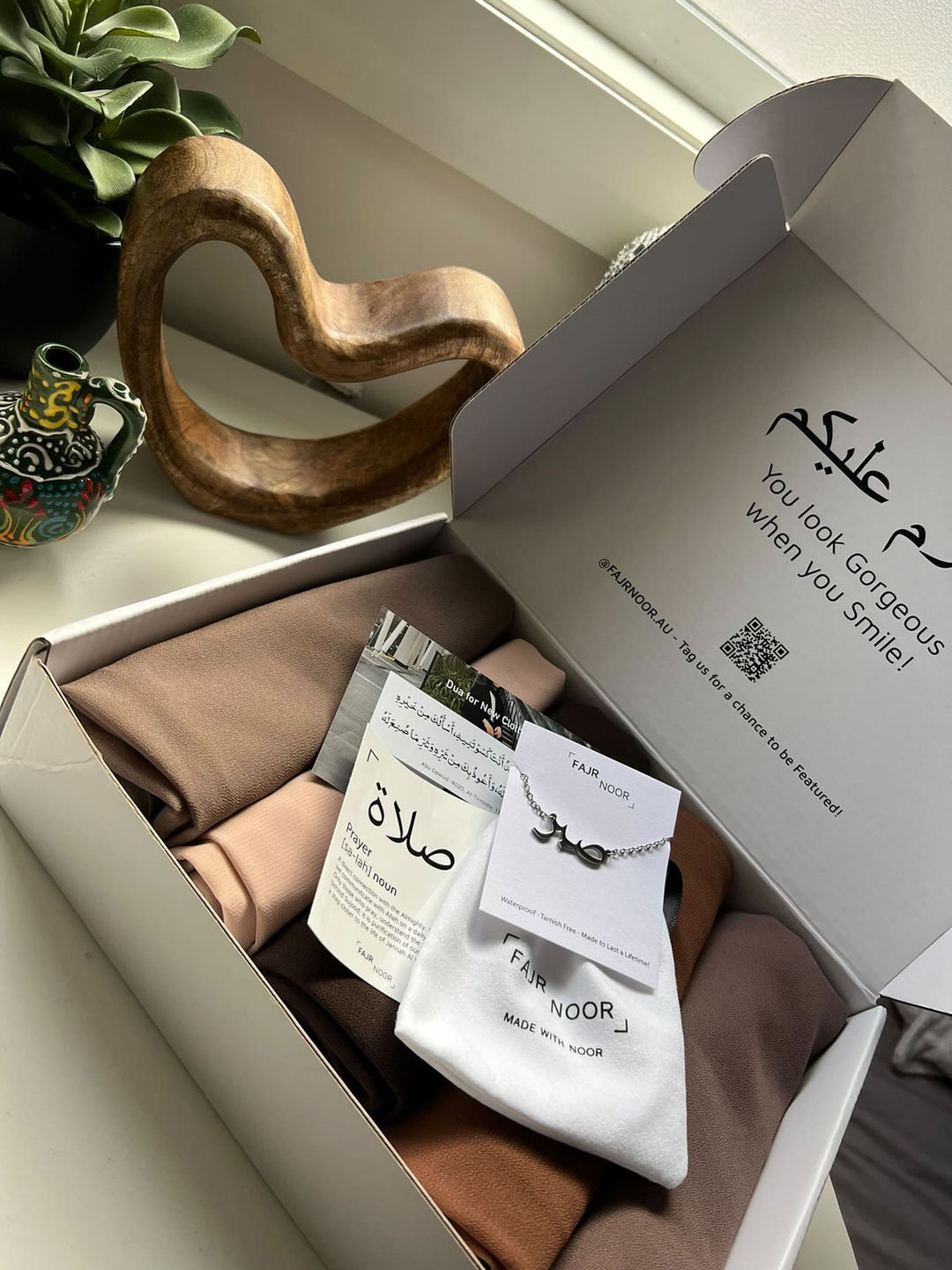 Customer photo review of Nude Hijab Box