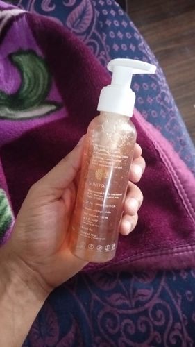 Customer photo review of Rose Petals Melt Cleanser - Hydrating Facewash