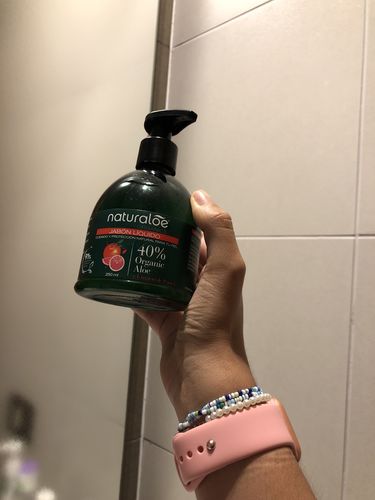 Customer photo review of Jabón Liquido de Aloe & Extracto de Pomelo 250ml