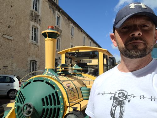 Customer photo review of Pack T-shirt + sticker concours