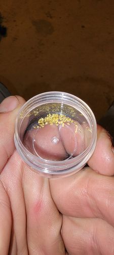 Customer photo review of Treasure Paydirt Surprise '300 GRAM GOLD HUNT' - Gold Paydirt Panning Concentrates