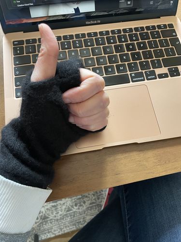 Customer photo review of Black - Fingerless Cashmere Gloves, Hand & Arm Warmers
