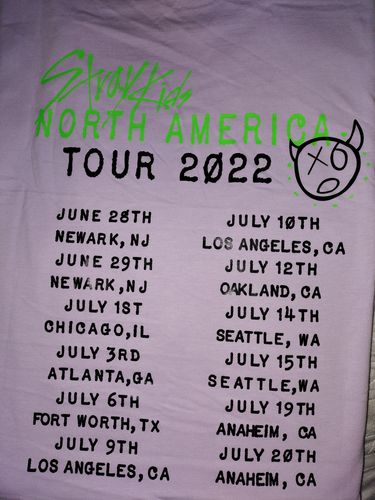 Customer photo review of Stray Kids North America Maniac Concert Tour T-Shirt