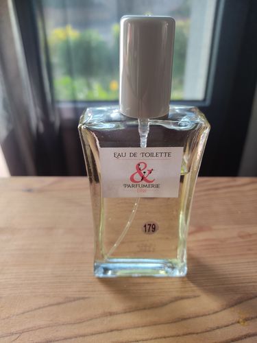 Customer photo review of N 179 - Générique de Invictus pour homme