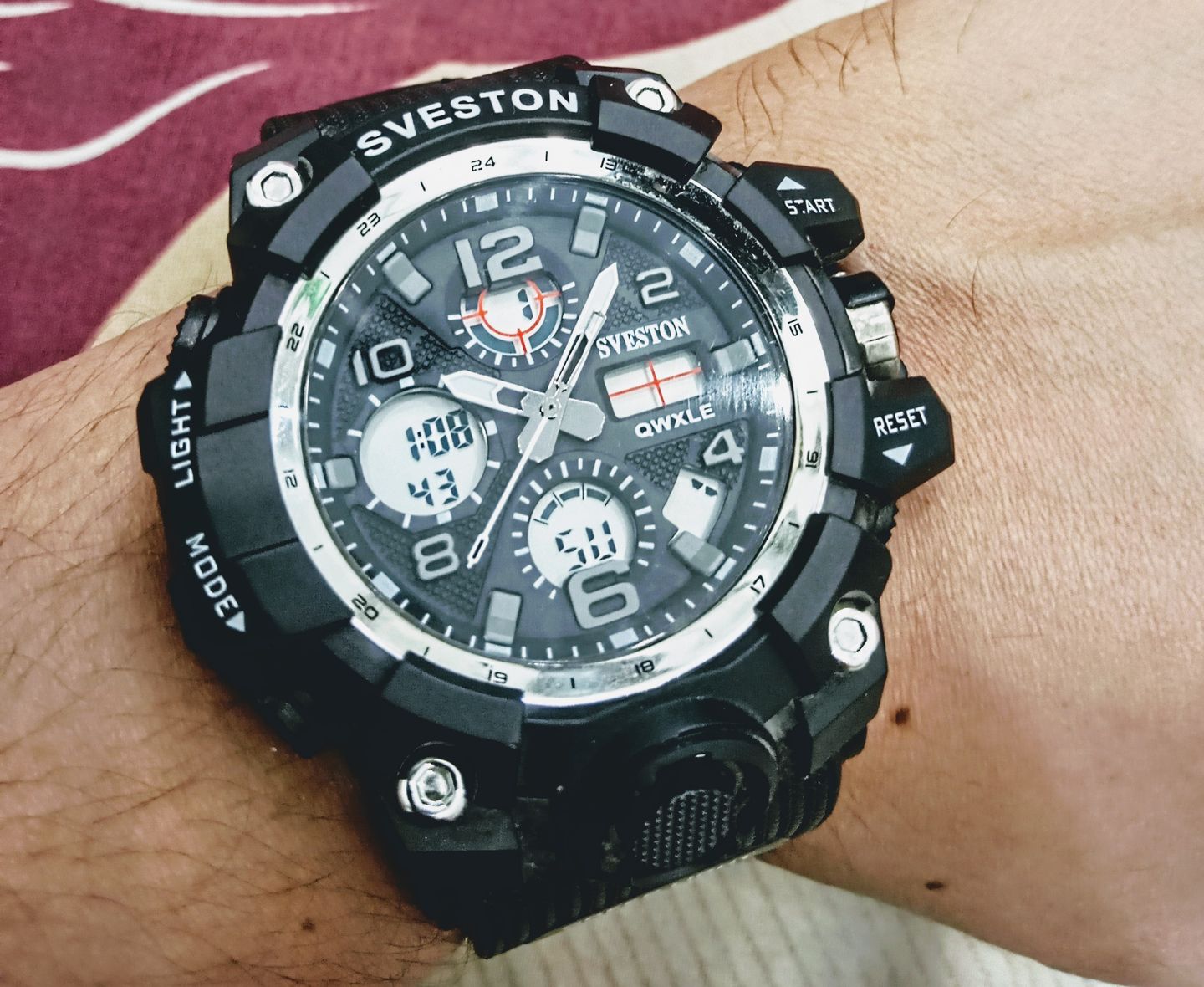 Customer photo review of Qwxle
