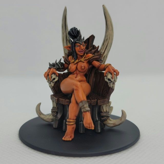 Customer photo review of Trixia the Hobgoblin Queen - Pinup