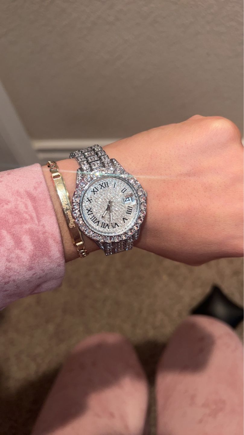 Customer photo review of 18k Gold Diamond Royal Watch