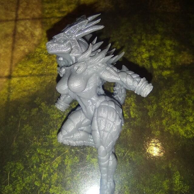 Customer photo review of Skaala, Lizard Pinup