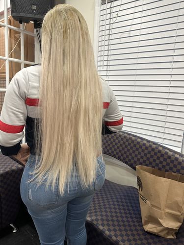 Customer photo review of Full Shine Tape in Hair Extensions Remy Human Hair Platinum Blonde (#60)