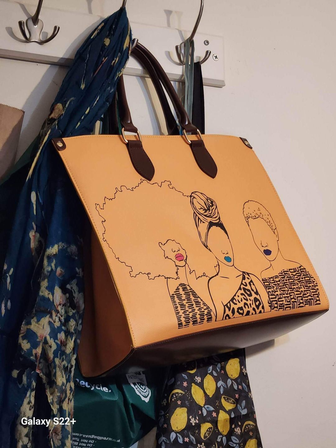 Customer photo review of Mahogany Tote Bag