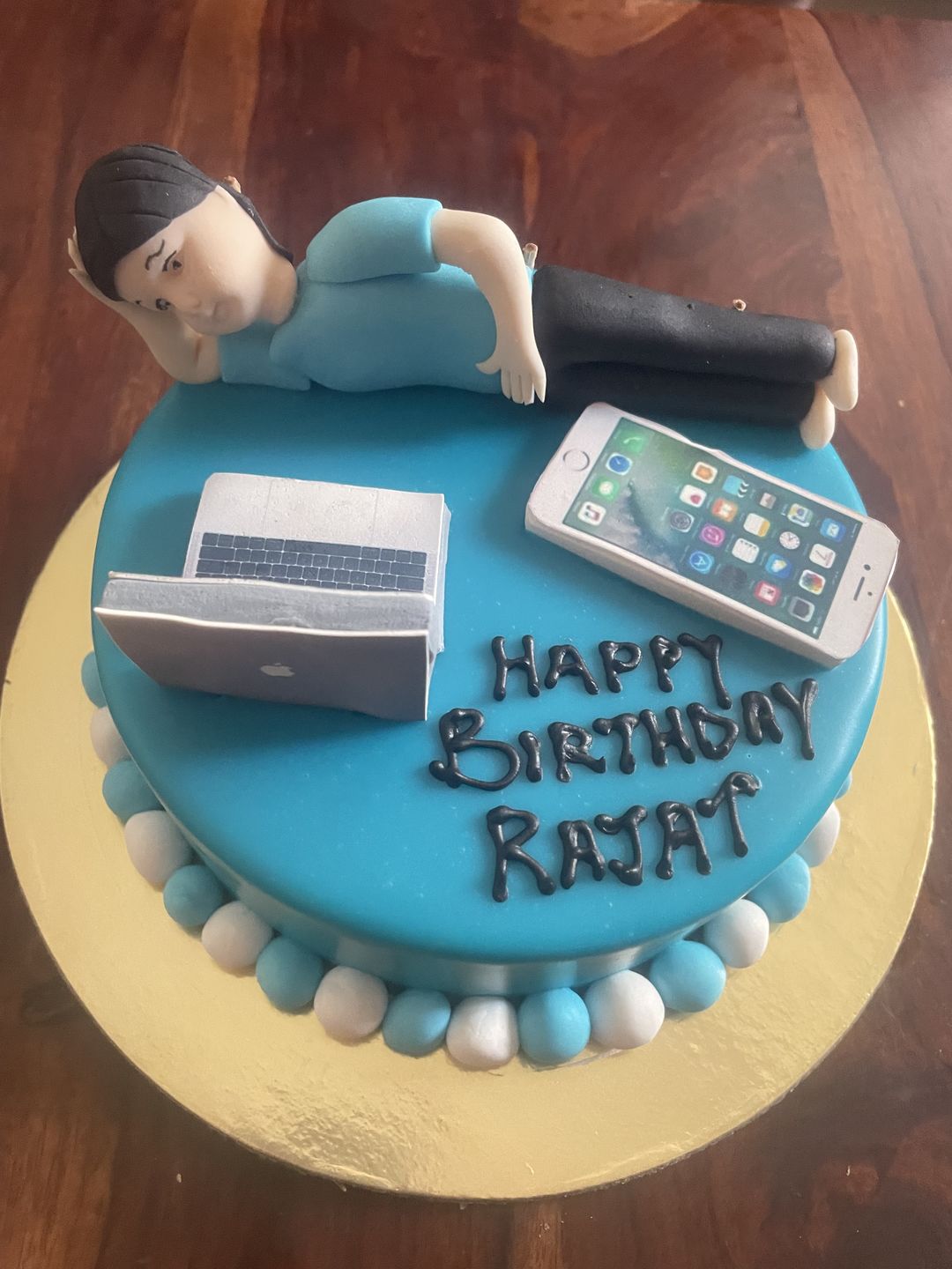 Customer photo review of Side Workaholic Cake
