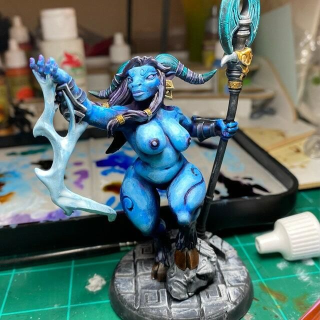 Customer photo review of Taura the Oracle - Pinup