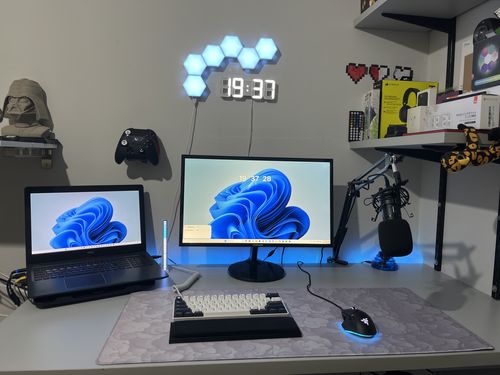 Customer photo review of Cloud White | Deskmat