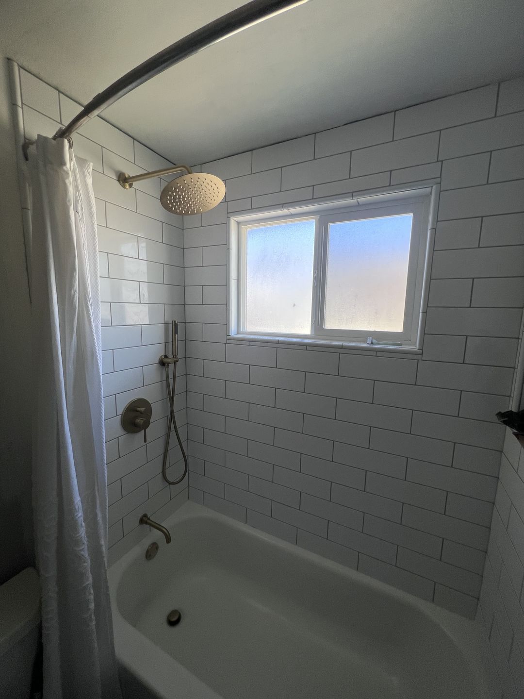 Customer photo review of Tub Shower Faucet Set Complete Rain Shower System with Tub Spout RB1084