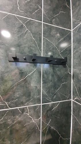 Customer photo review of Porte Manteau Mural Design <br>Métal