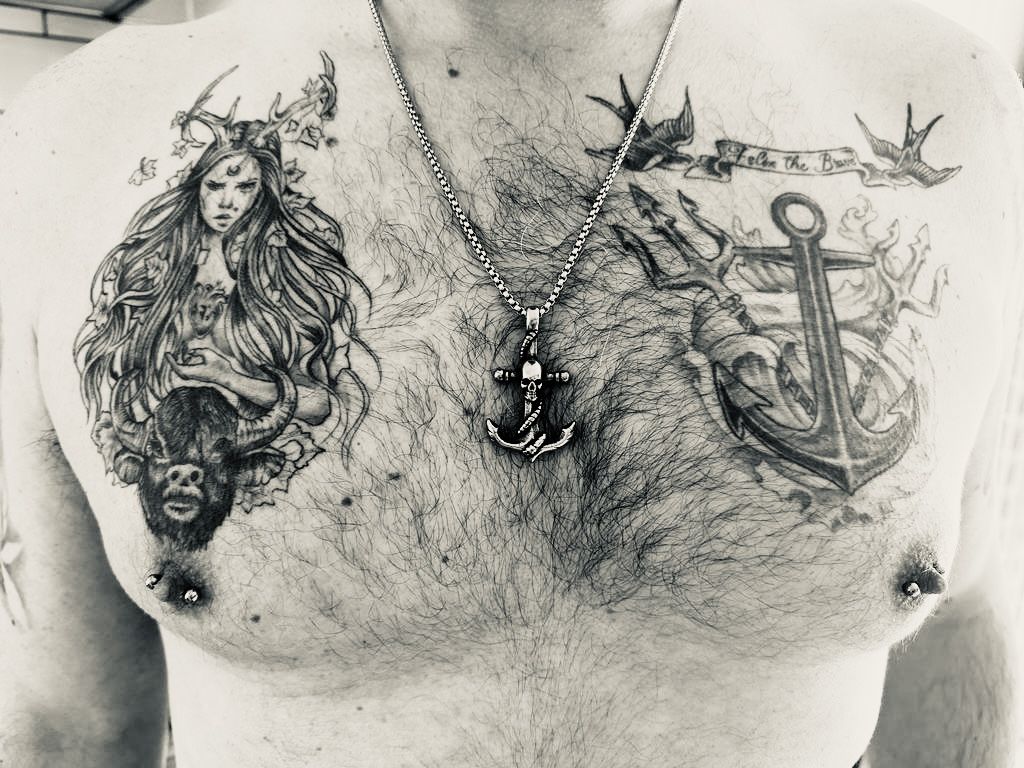 Customer photo review of SKULLED ANCHOR. - NECKLACE