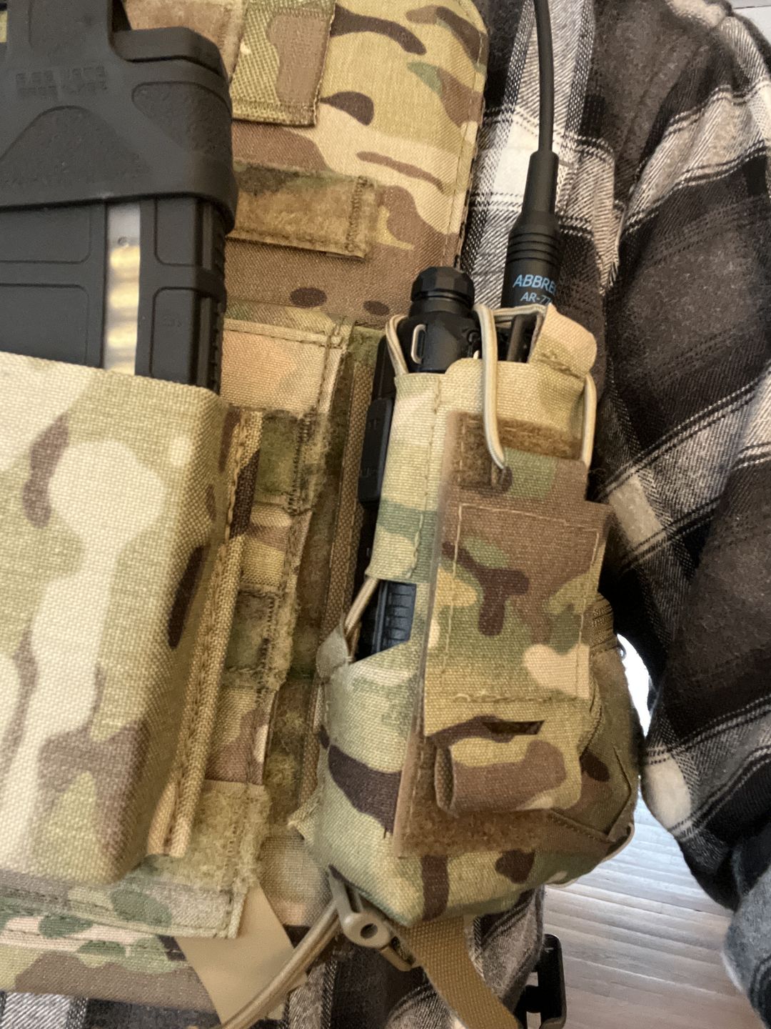 Customer photo review of Radio Pouch Baofeng/Pofung Medium GRIDLOK
