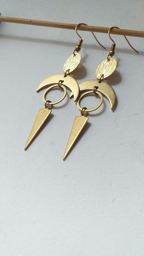 Customer photo review of Raw Brass Earring Charms- Triangle Shaped Brass Charms - Jewelry Supplies - 22x6.5x0.75mm - PP1256