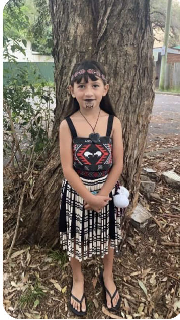 Customer photo review of Kapa Haka Maori Girls Costume
