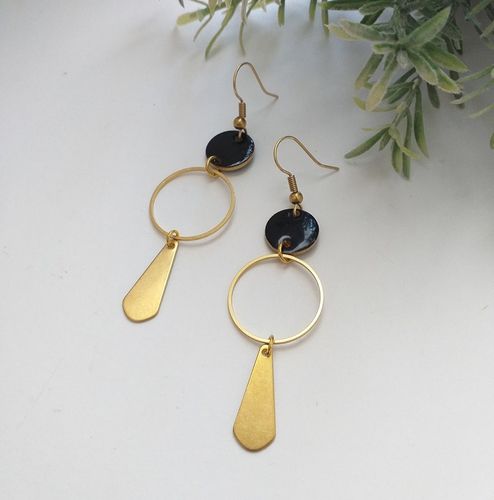 Customer photo review of Raw Brass Circle Connector - Raw Brass Round Pendants - Closed Loop Rings - Earring Findings - Jewelry SuPPlies - 25x1.0x1.0mm - PP4138-25