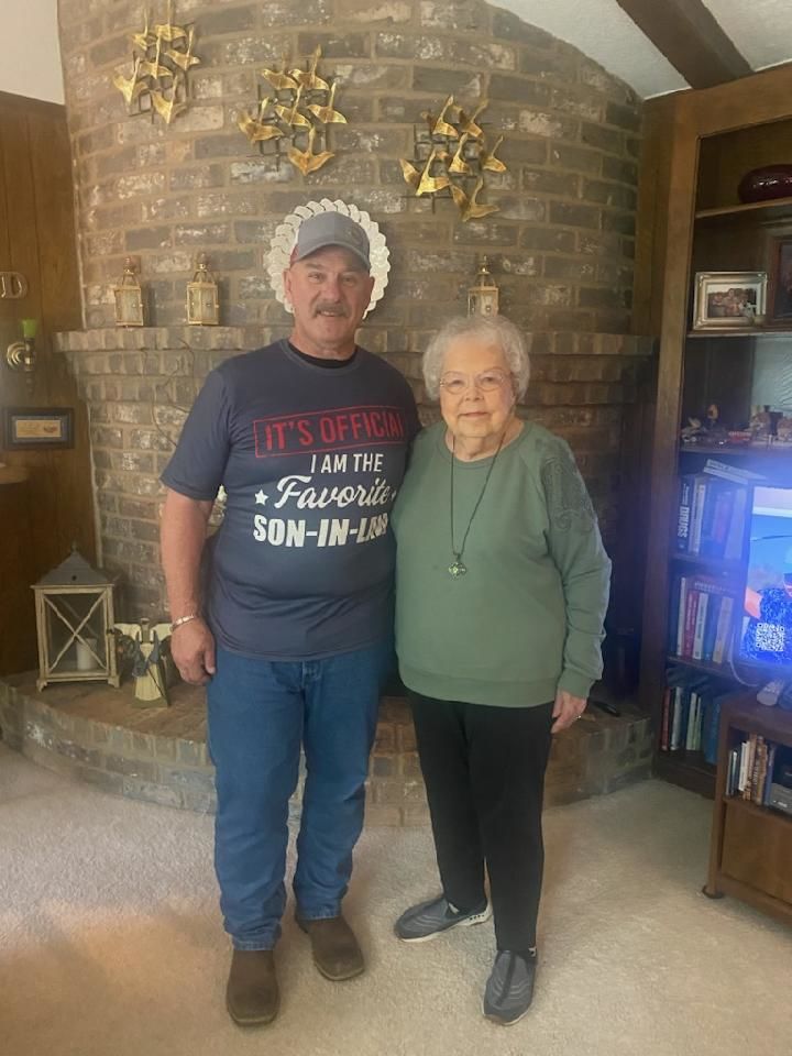 Customer photo review of I Am The Favorite Son-In-Law - Best Gift For Son-In-Law Classic T-Shirt