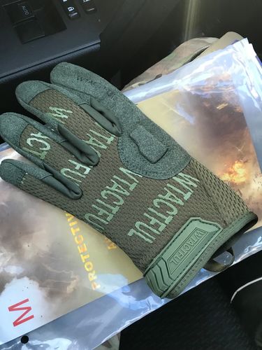 Customer photo review of Men Full Finger Protection Airsoft Paintball Work Hunting Gloves