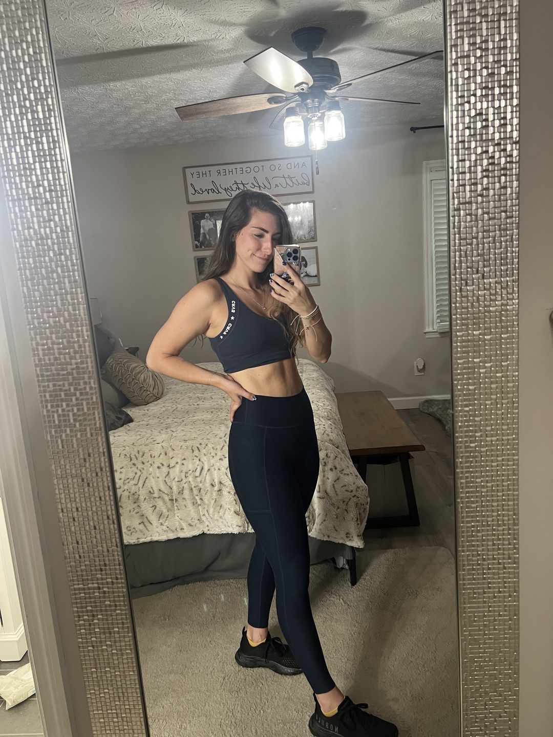 Customer photo review of Dream Leggings w/pockets- Deep Blue