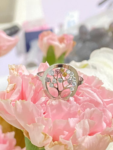 Customer photo review of FAMILY TREE BIRTHSTONE RING-YOU ARE THE FAMILY ROOT