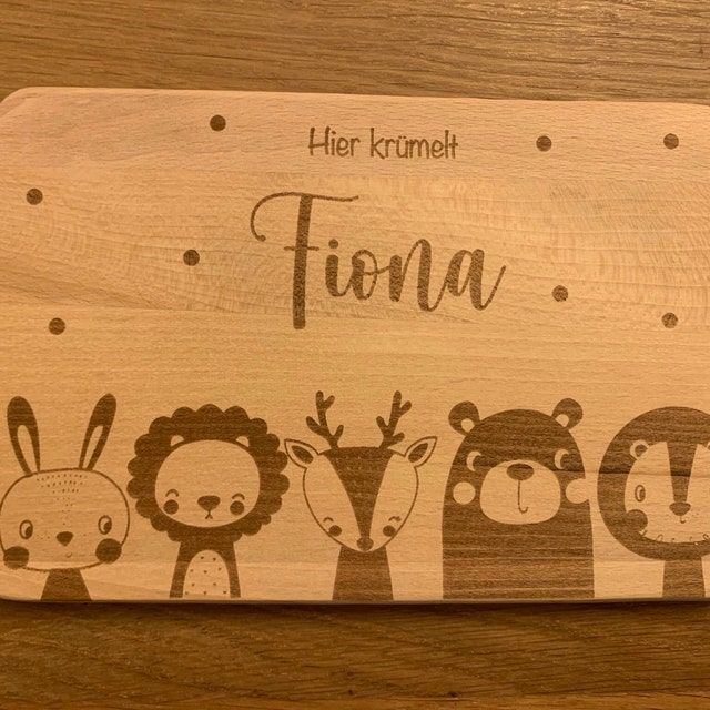 Customer photo review of Personalisiertes Frühstücksbrettchen Große Tierfamilie
