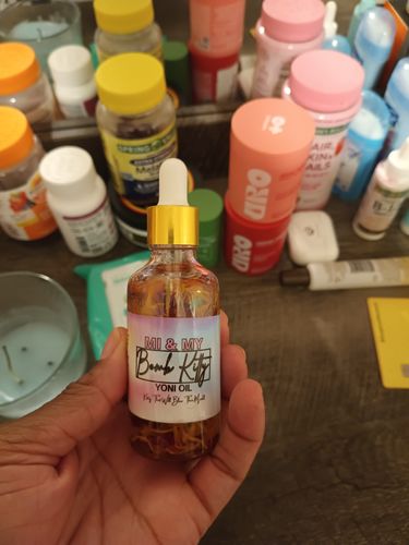 Customer photo review of Bomb Kitty Yoni Oil
