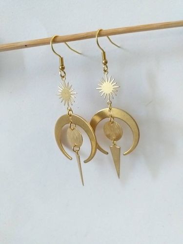 Customer photo review of Brass Moon Connector - Moon Shaped Raw Brass Charms- Earring Findings - Jewelry Supplies - 27,18x25,85x1mm - PP1864