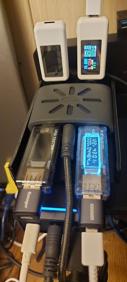 Customer photo review of DC to USB Extender For SlimQ 150W/240W/330W