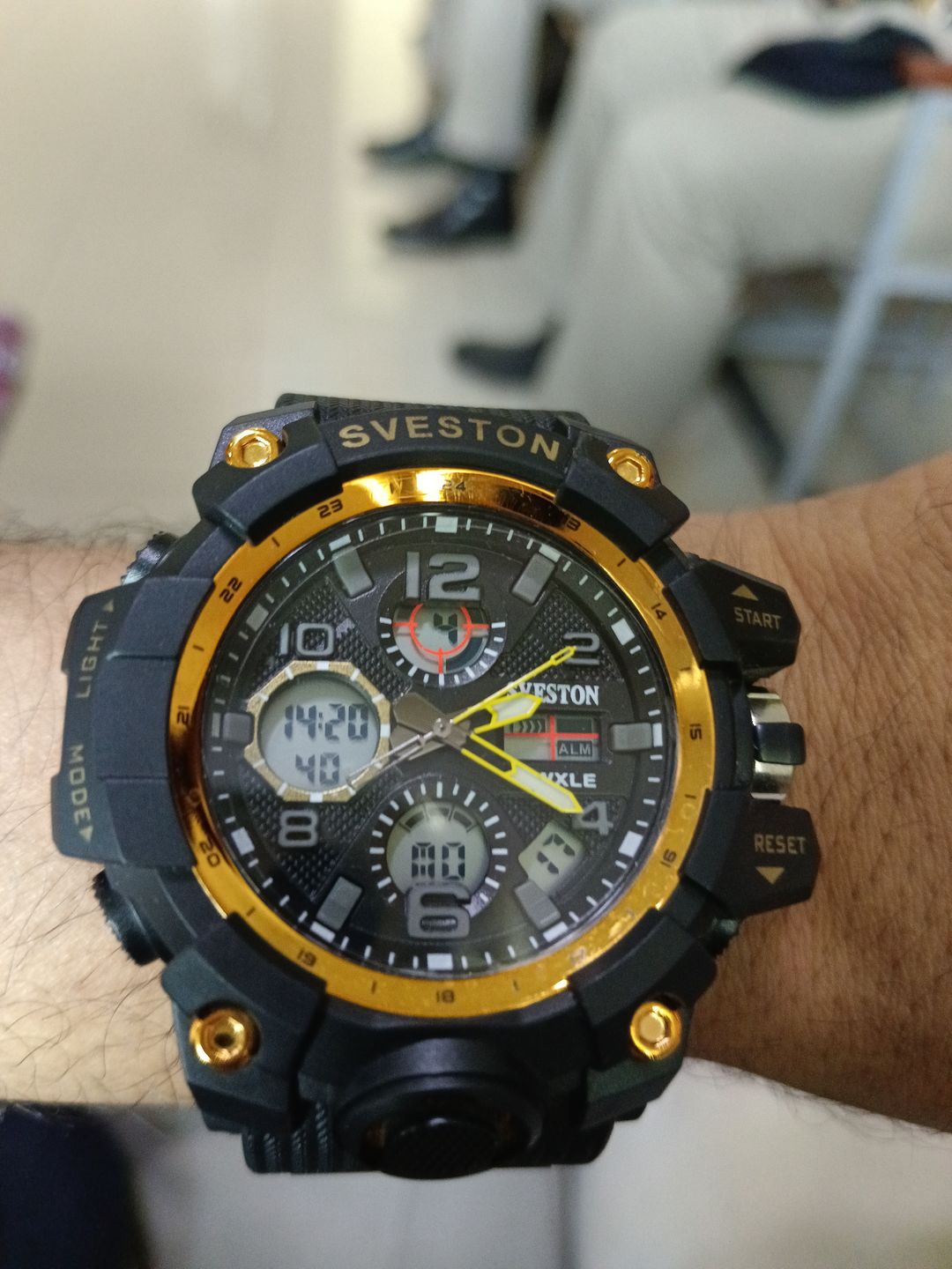 Customer photo review of Qwxle