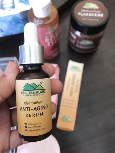 Customer photo review of Anti-Aging Serum – Hydrate Skin, Anti – Wrinkle , Reduce Fine Lines & Fights Signs of Ageing